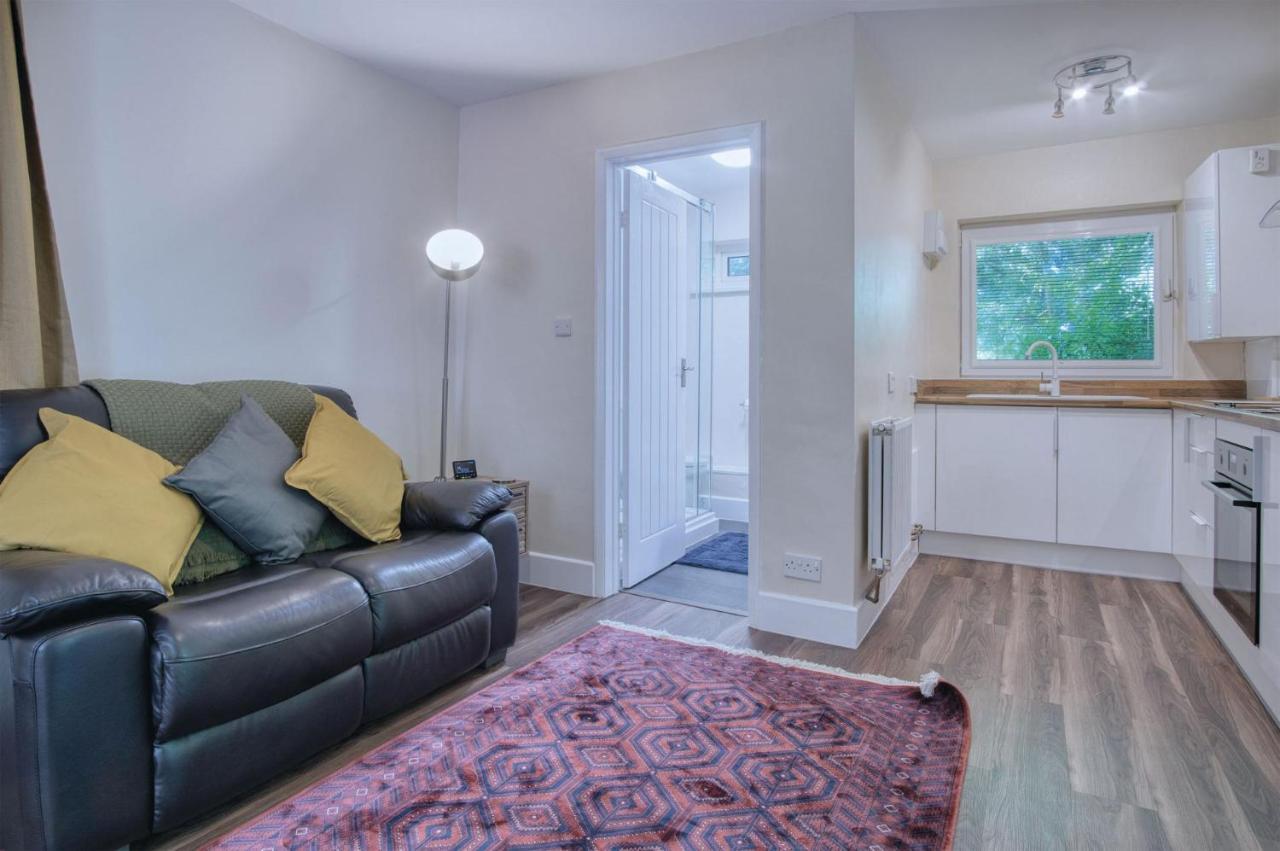 Croft Court - 1 Bedroom Apartment - Tenby Exterior photo