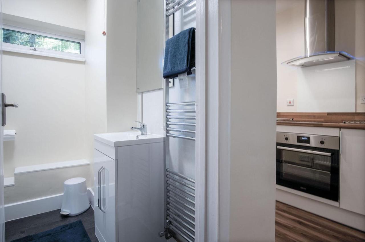 Croft Court - 1 Bedroom Apartment - Tenby Exterior photo